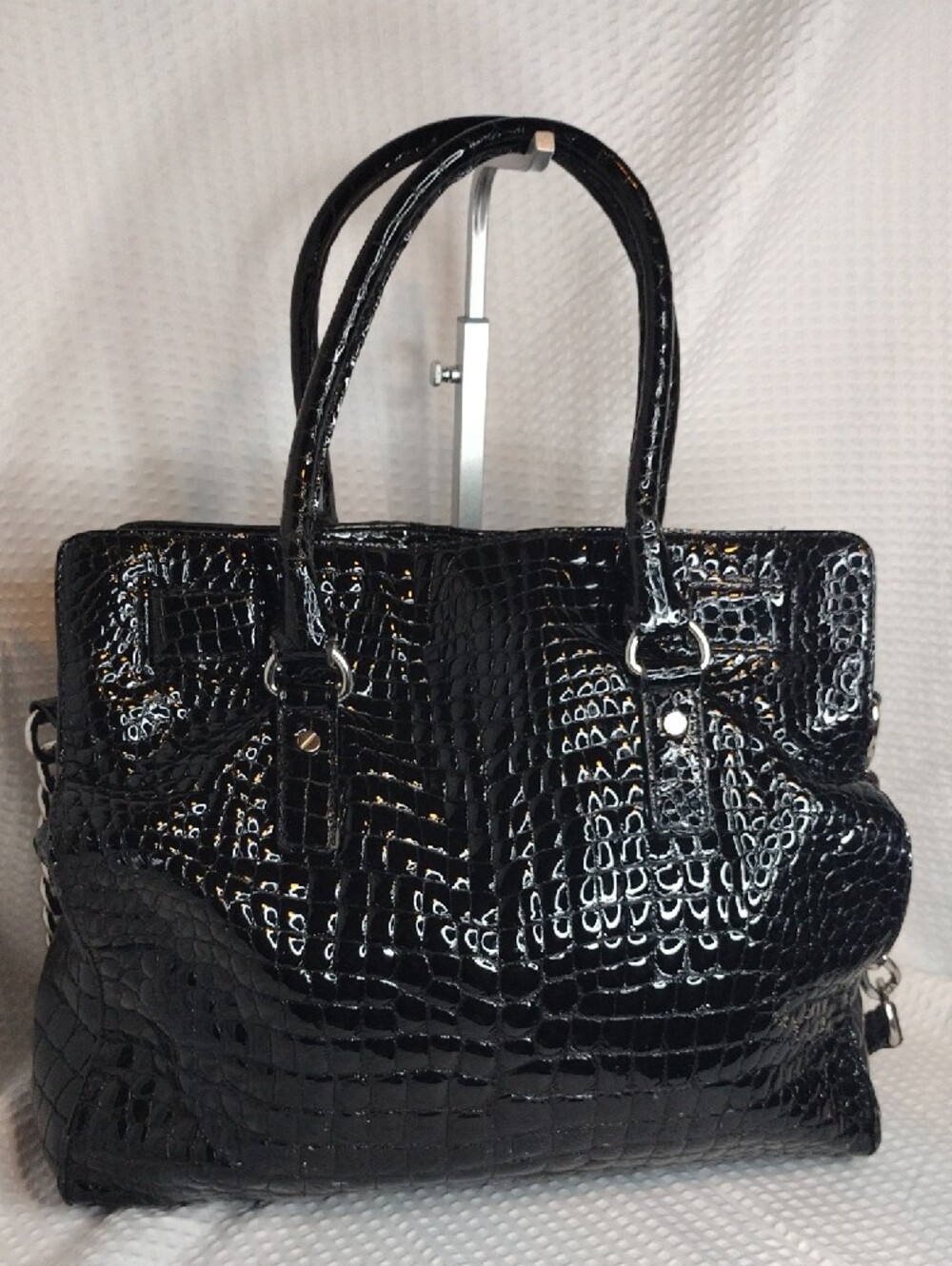Michael Michael Kors Hamilton Black Croc-Embossed Patent Leather Tote Bag - Picture 7 of 16
